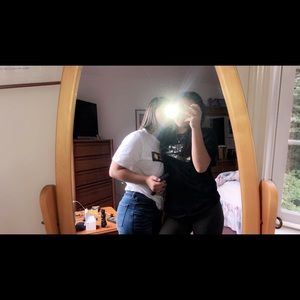 Meet your Posher, Lauralye